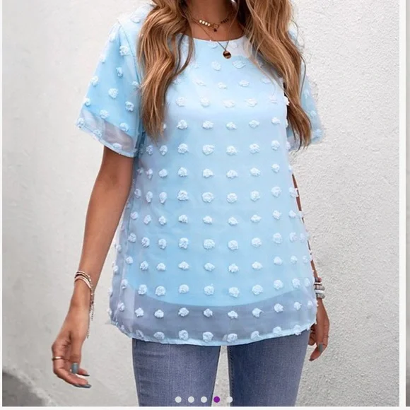 Gorgeous baby blue top.  So cute, perfect for casual or the office. - Picture 2 of 6